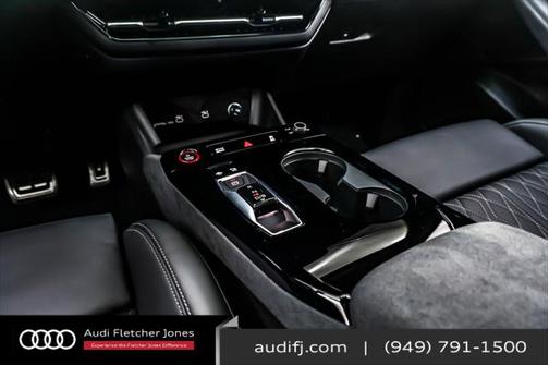 2025 Audi SQ6 e-tron Premium Plus quattro