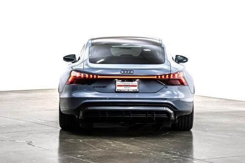 2022 Audi e-tron GT Premium Plus