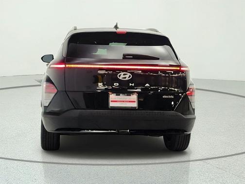 Abyss Black Pearl 2024 Hyundai KONA EV SEL