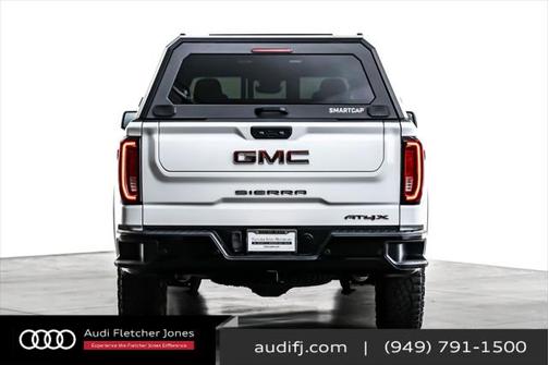 2023 GMC Sierra 1500 AT4X
