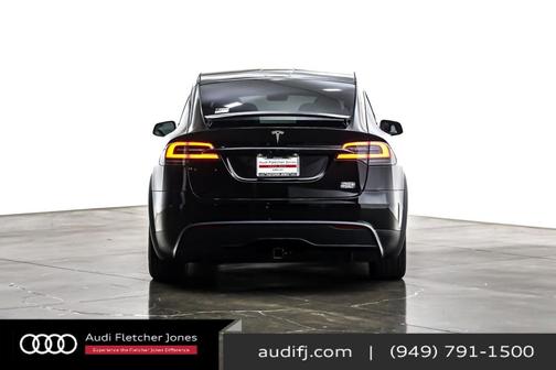 2022 Tesla Model X Plaid Tri Motor All-Wheel Drive