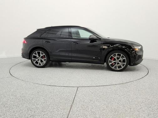 Mythos Black Metallic 2023 Audi SQ8 4.0T Premium Plus