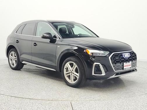 Mythos Black Metallic 2024 Audi Q5 55 S line Premium Plus