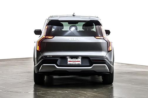 2024 Kia EV9 Light Short Range