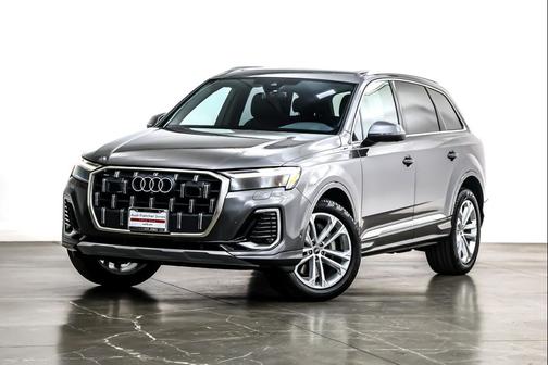 2025 Audi Q7 45 Premium