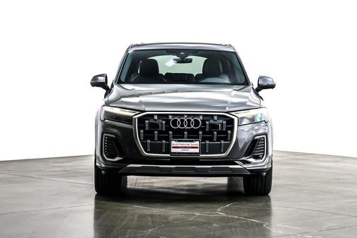 2025 Audi Q7 45 Premium