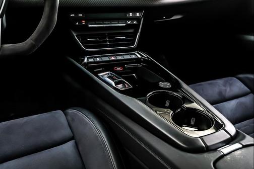 2022 Audi e-tron GT Premium Plus