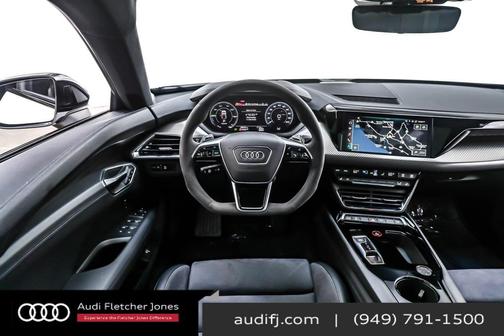 2022 Audi e-tron GT Premium Plus