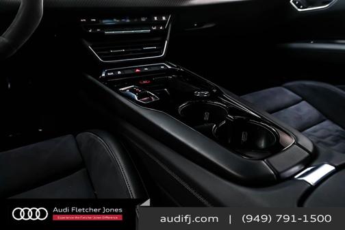 2022 Audi e-tron GT Premium Plus