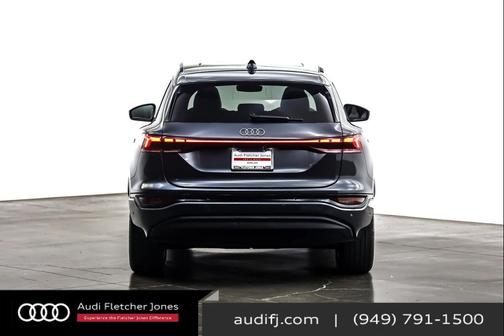 2025 Audi Q6 e-tron Premium Plus quattro