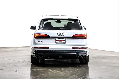 2026 Audi SQ7 4.0T Premium Plus