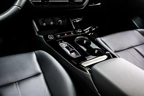 2025 Audi Q6 e-tron Premium