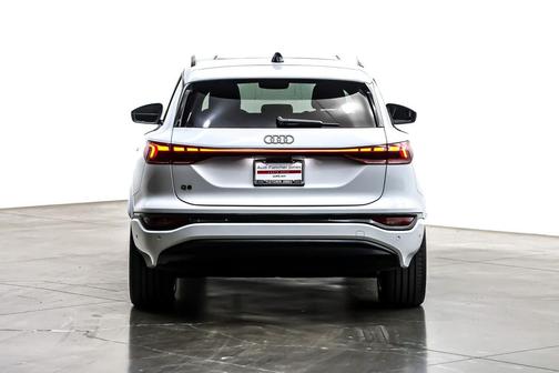 2025 Audi Q6 e-tron Premium