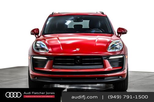 2023 Porsche Macan AWD