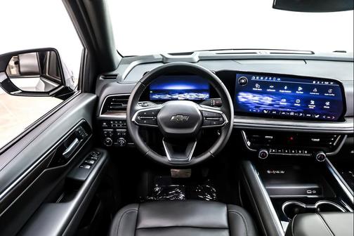 2025 Chevrolet Suburban 4WD Z71