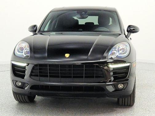 Black 2017 Porsche Macan Macan