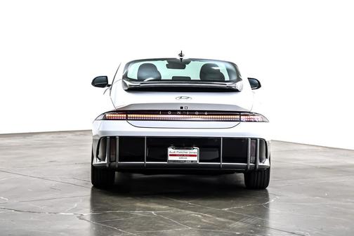 2025 Hyundai IONIQ 6 SE Standard Range