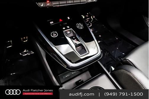 2025 Audi Q4 e-tron Premium Plus 55 quattro