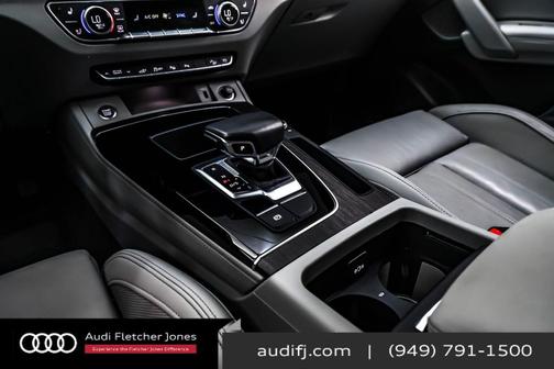 2022 Audi Q5 55 S line Prestige