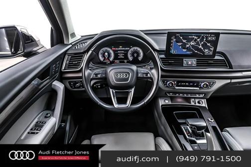 2022 Audi Q5 55 S line Prestige