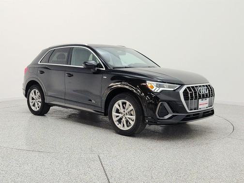 Mythos Black Metallic 2024 Audi Q3 45 S line Premium Plus