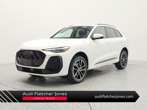 Arkona White 2026 Audi Q5 Premium Plus TFSI quattro S tronic