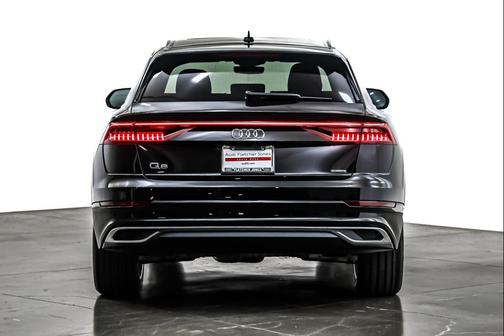2023 Audi Q8 55 Premium Plus
