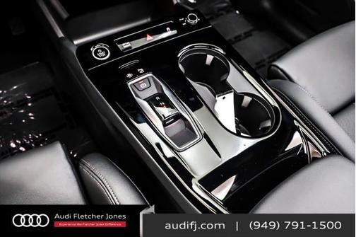 2025 Audi Q6 e-tron Premium Plus quattro