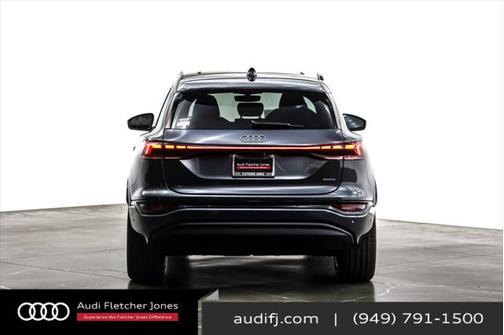 2025 Audi Q6 e-tron Premium Plus quattro