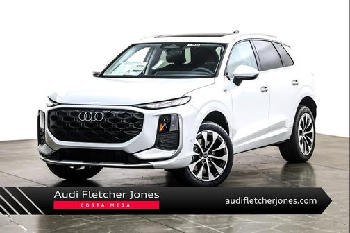 2026 Audi Q3 S line