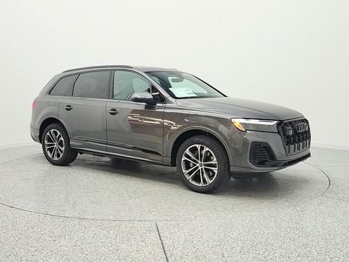 Samurai Gray Metallic 2026 Audi Q7 45 Premium