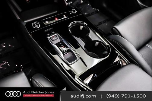 2025 Audi Q6 e-tron Premium Plus quattro