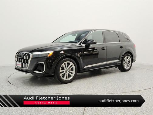Mythos Black Metallic 2025 Audi Q7 55 Prestige