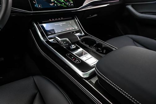 2026 Audi Q7 55 Premium Plus