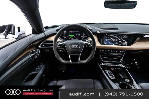 2023 Audi e-tron GT Prestige quattro