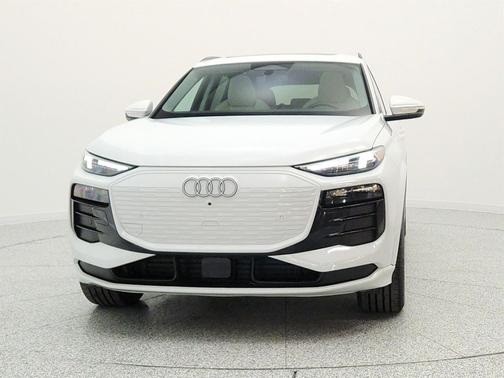 Glacier White Metallic 2025 Audi Q6 e-tron Premium Plus quattro
