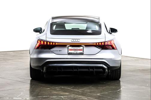2022 Audi e-tron GT Premium Plus