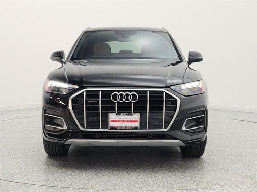 Brilliant Black 2023 Audi Q5 40 Premium