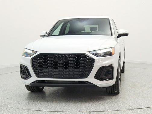 Glacier White Metallic 2023 Audi Q5 45 S line Premium Plus