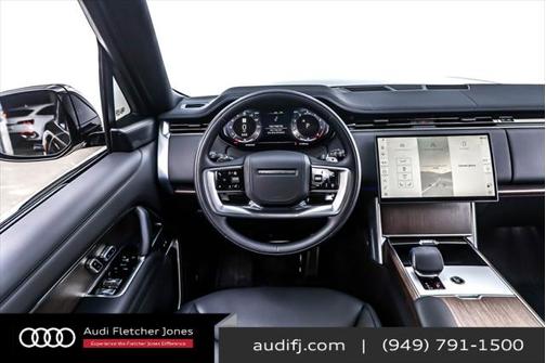 2025 Land Rover Range Rover P530 SE