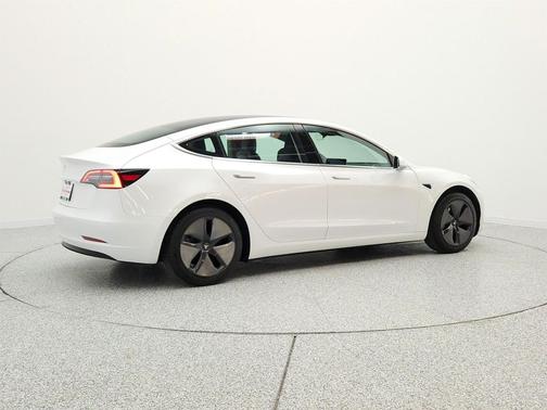 Pearl White Multi-Coat 2020 Tesla Model 3 Standard Range Plus