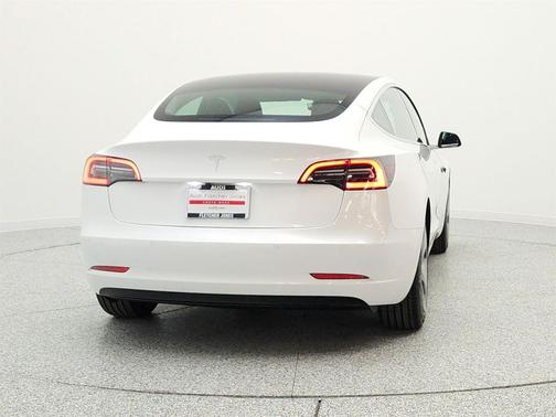 Pearl White Multi-Coat 2020 Tesla Model 3 Standard Range Plus