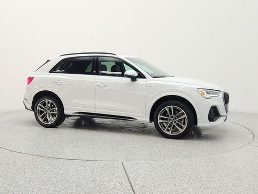Glacier White Metallic 2023 Audi Q3 45 S line Premium Plus