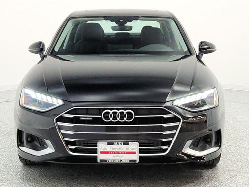 Mythos Black Metallic 2023 Audi A4 40 Premium