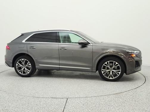 Samurai Gray Metallic 2024 Audi Q8 55 Premium Plus