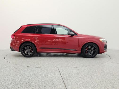 Chili Red Metallic 2025 Audi SQ7 4.0T Prestige