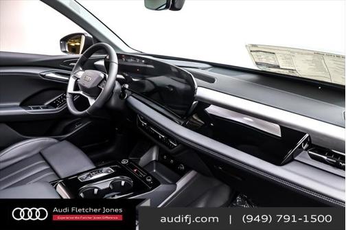 2025 Audi Q6 e-tron Premium Plus quattro
