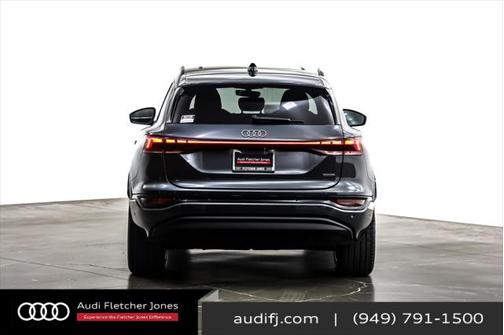 2025 Audi Q6 e-tron Premium Plus quattro