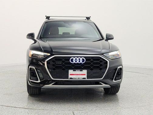 Mythos Black Metallic 2023 Audi Q5 45 S line Premium