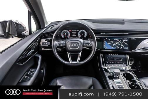 2022 Audi Q7 45 Premium Plus